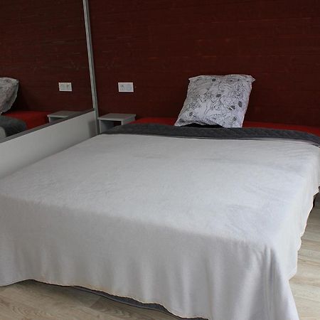 Chalet Pour 6, Domaine Avec Piscine Saint-Hilaire-de-Riez Εξωτερικό φωτογραφία